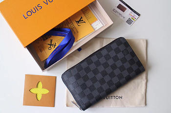 Louis Vuitton ZIPPY ORGANIZER Monogram Black Wallet M60002A