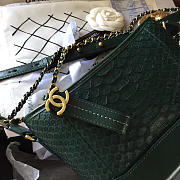 Chanel Gabrielle Snakeskin small hobo bag Green 20cm - 5