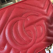 Gucci Marmont matelassé mini bag in Red - 4