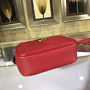 Gucci Marmont matelassé mini bag in Red - 3