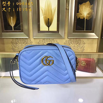 Gucci Marmont matelassé mini bag in Blue