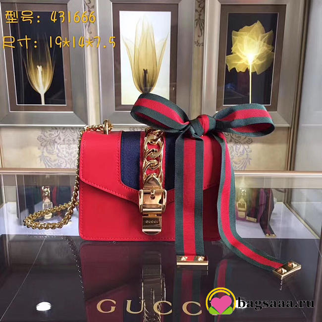 Gucci Sylvie leather mini chain bag in Red 431666 - 1