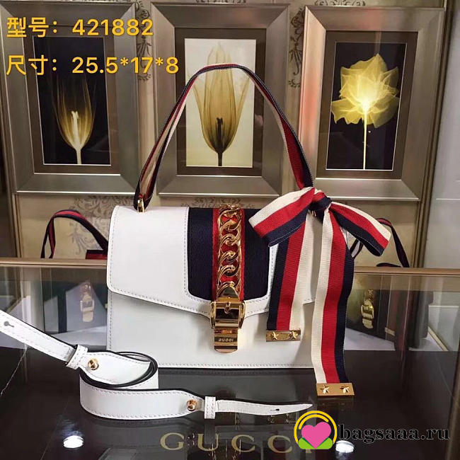 Gucci Sylvie shoulder bag in White leather 421882 - 1