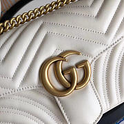 Gucci Marmont matelassé shoulder bag in White 443497 - 5