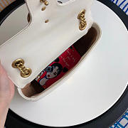 Gucci Marmont matelassé shoulder bag in White 443497 - 2