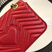 Gucci Marmont matelassé shoulder bag in Red 443497 - 3