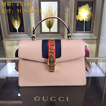 Gucci Sylvie medium top handle bag in Pink leather 431665