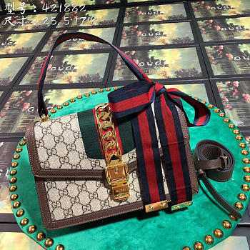 Gucci Sylvie shoulder Brown bag leather 421882	