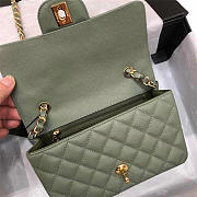 Chanel Flap Bag Caviar in Green 20cm with Gold Hardware - 5