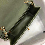 Chanel Flap Bag Caviar in Green 20cm with Gold Hardware - 4