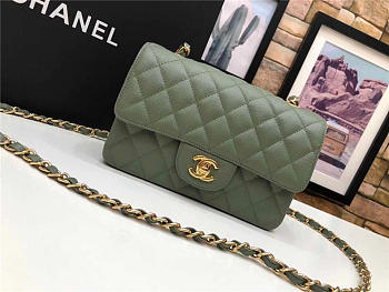Chanel Flap Bag Caviar in Green 20cm with Gold Hardware