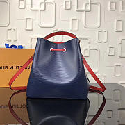 Louis Vuitton Lockme Bucket EPI Leather in Blue - 6