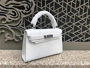 Hermes Kelly Leather Handbag in White with Silver Hardware - 4