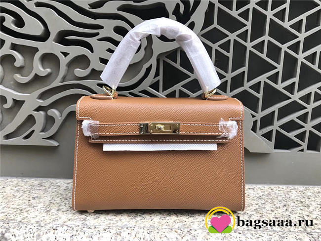 Hermes Kelly Leather Handbag in Khaki with Gold Hardware - 1