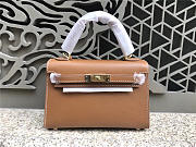 Hermes Kelly Leather Handbag in Khaki with Gold Hardware - 1