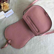 Chloe original calfskin crossbody saddle bag in Pink - 5