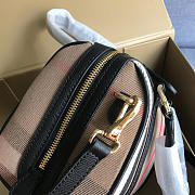 Burberry Original Classic Check bag in Black - 5