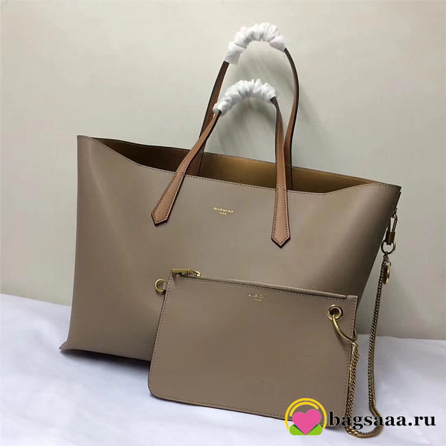 Givenchy original leather shopping handbag in Khaki - 1