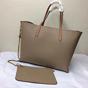 Givenchy original leather shopping handbag in Khaki - 3
