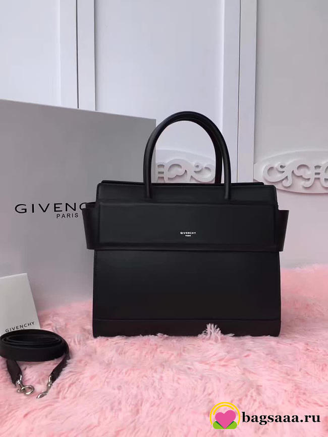 Givenchy original Handbag for Women in Black - 1
