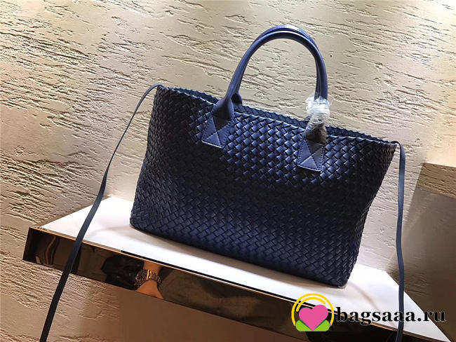 Bottega Veneta sheepskin knitted large shopping bags in Blue - 1