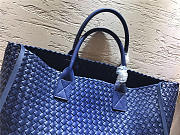 Bottega Veneta sheepskin knitted large shopping bags in Blue - 3