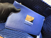 Bottega Veneta sheepskin knitted large shopping bags in Blue - 2