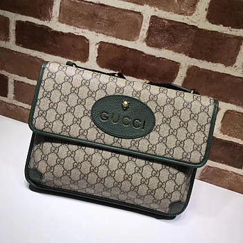 Gucci Supreme Belt Bag for Women with Green