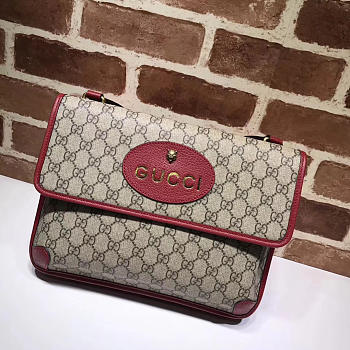 Gucci Supreme Belt Bag for Women with Red