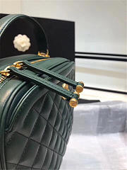 Chanel Women Hnagbags Green A57906 - 3