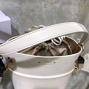 Chloe Large roy bucket bag in White - 3