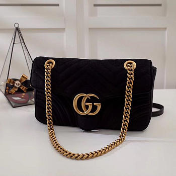 Gucci Marmont velvet Medium shoulder bag in Black