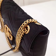 Gucci Marmont velvet Large shoulder bag in Black - 5