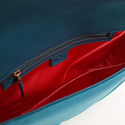 Gucci Marmont velvet Large shoulder bag in Blue - 4