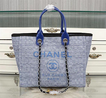 Chanel Large canvas beach bag with Blue