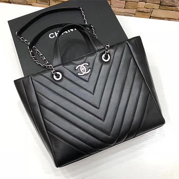Chanel Calfskin Leather shopping bag balck