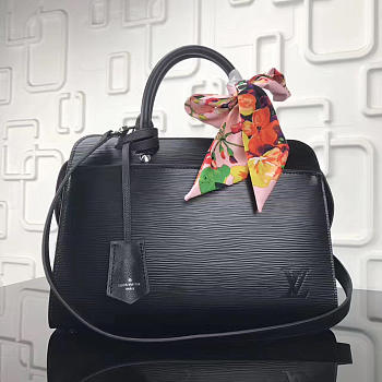 Louis Vuitton Vaneau Cuir Ecume Leather Handbag Black