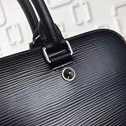 Louis Vuitton Vaneau Cuir Ecume Leather Handbag Black - 5