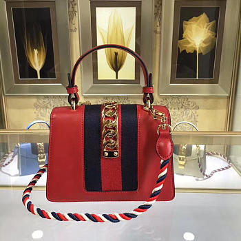 Gucci Sylvie leather mini bag in Red 470270	