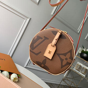 Louis Vuitton Boite Chapeau Souple Bag M52294