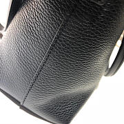 Bagsaa Gucci Calfskin Black Handbag - 3