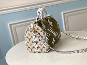 LV Speedy Bandoulière white and green Handbag 30cm M44572  - 2