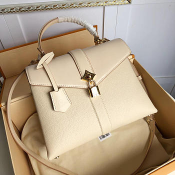 Louis Vuitton ROSE DES VENTS medium Calf skin handbag M53816
