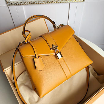 Louis Vuitton ROSE DES VENTS medium Calf skin handbag Yellow M53816