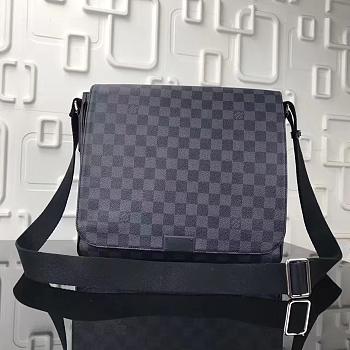 Louis Vuitton Damier District Mm Messenger Bag N41212
