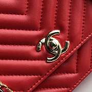 Chanel Lamb skin V-type chain Bag Red - 3