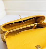 Chanel Coco Handle Gold Caviar Yellow 28 cm - 3