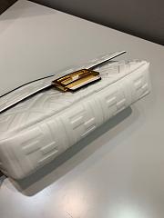 Fendi Medium Baguette White 26cm - 2