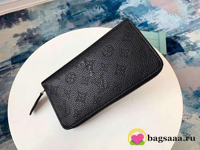 LV Zippy Wallet M58429 Mahina Leather Black - 1