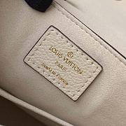 Louis Vuitton Georges BB M53943 White - 6